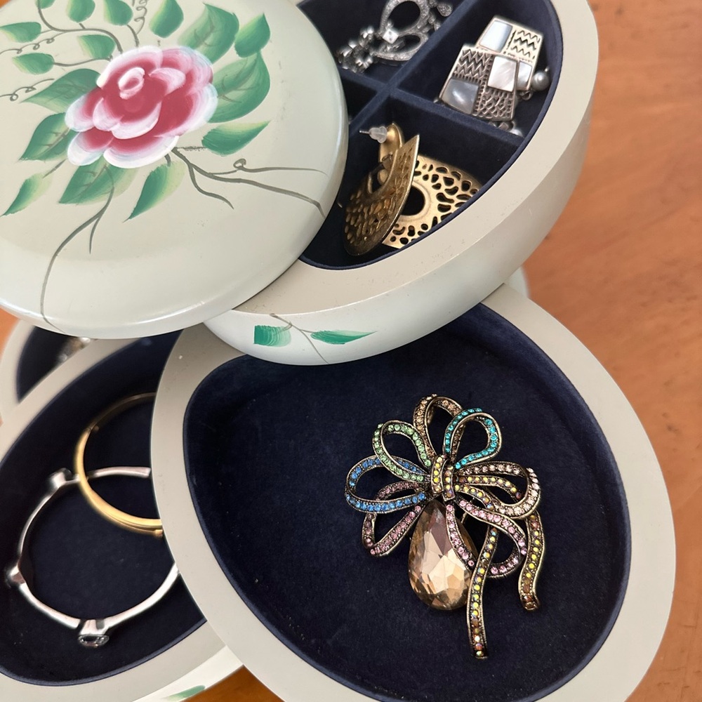 FLEX ZORN Floral Jewelry Box with Compartments - Picture 15 of 16